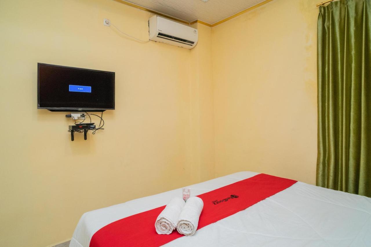 Reddoorz Plus Syariah Near Pasar Turi Surabaya Exterior photo